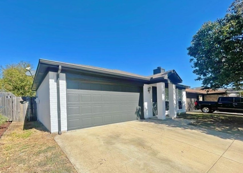 4190 N Coral Springs Dr, Fort Worth, TX 76123