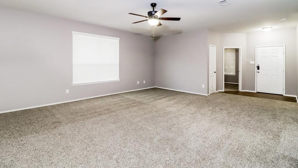 10513 Rising Knoll Ln, Fort Worth, TX 76131