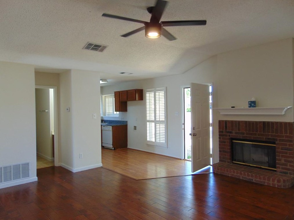 9304 Mayblossom Way, Dallas, TX 75217-8673