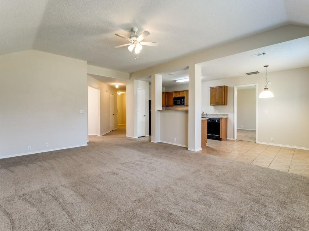 1507 Shady Shores Dr, Oak Leaf, TX 75154-7951