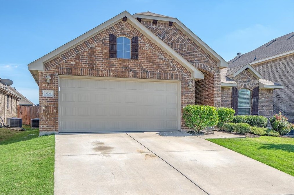 3936 Long Hollow Rd, Roanoke, TX 76262
