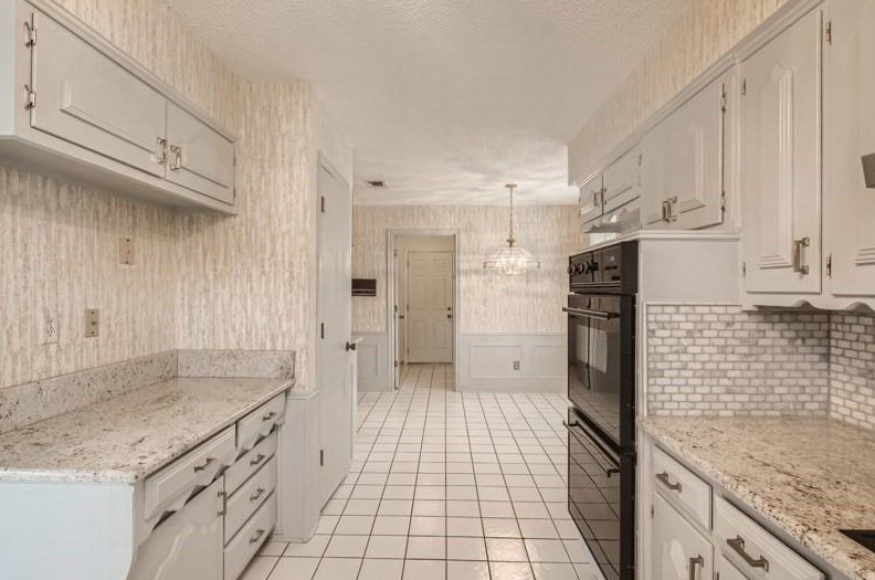 3304 Lynbrook Dr, Plano TX  75075-7727 exterior