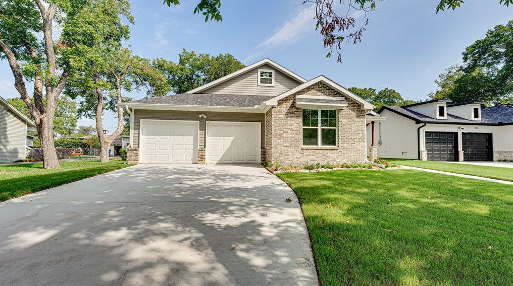 1017 W Ave E, Garland, TX 75040