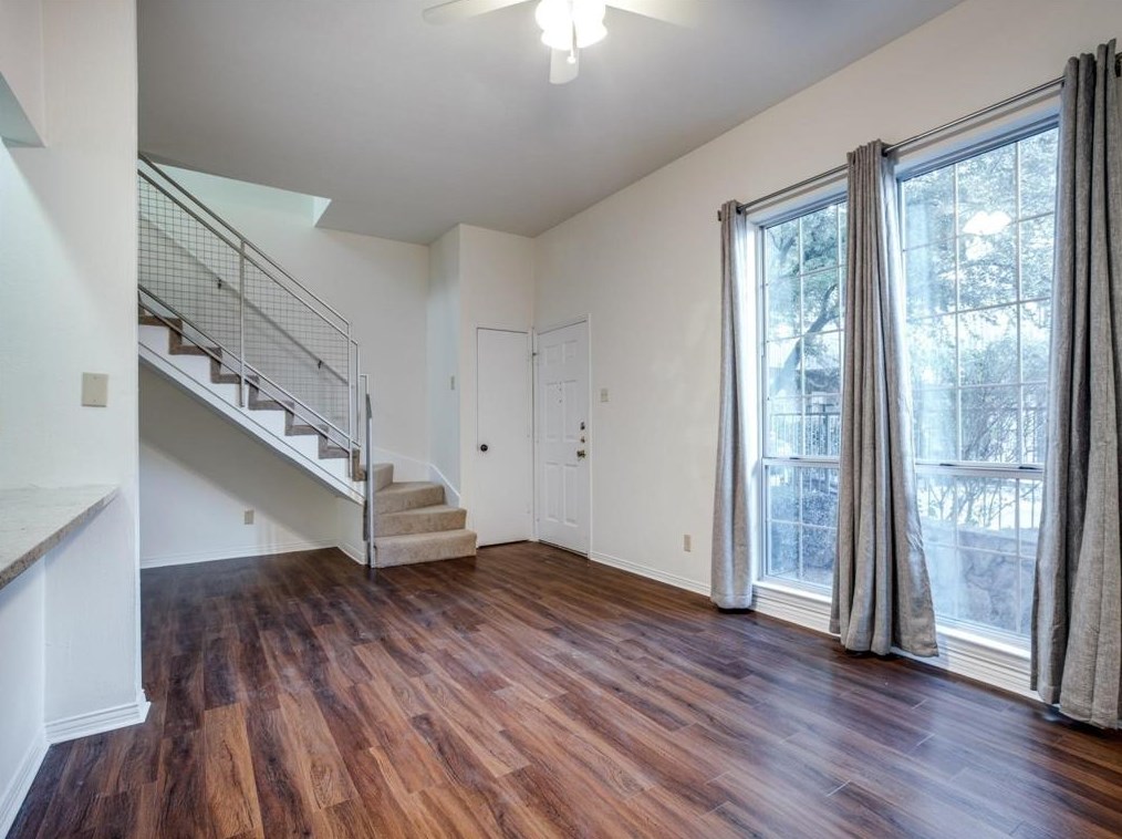 2925 Shelby Ave, Dallas TX  75219-4125 exterior