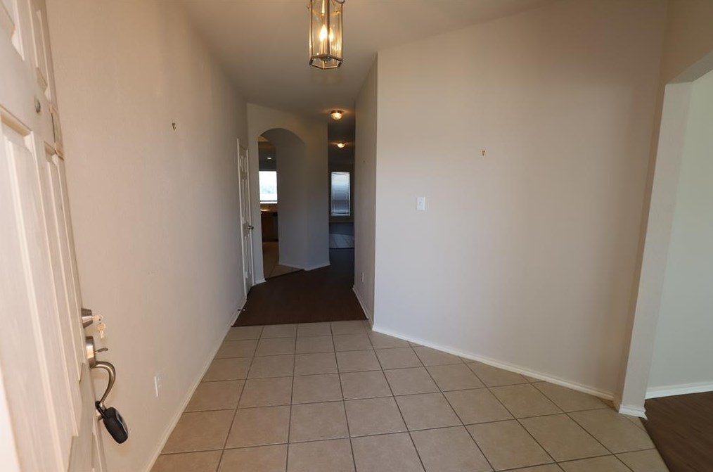6407 Miranda Dr, Fort Worth, TX 76131