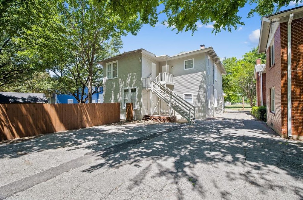 4630 Junius St, Dallas, TX 75246-3000