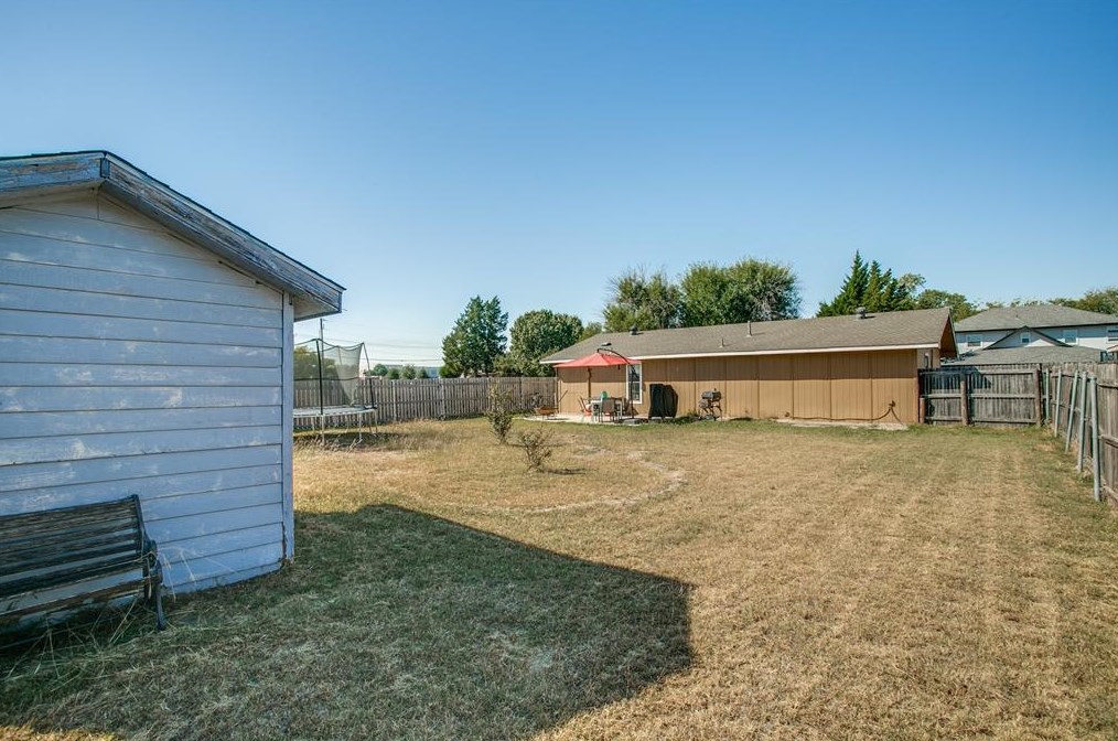 828 Bullock St, Coppell TX 75019-4530 exterior