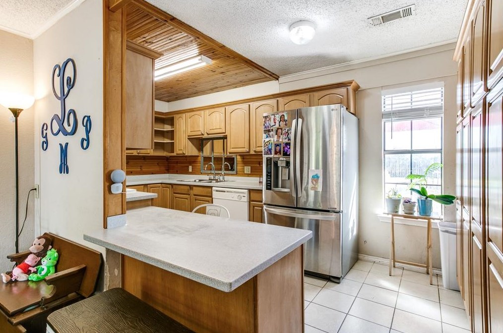 828 Bullock St, Coppell TX 75019-4530 exterior