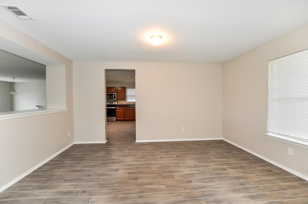509 Hearthstone Dr, Lancaster, TX 75146