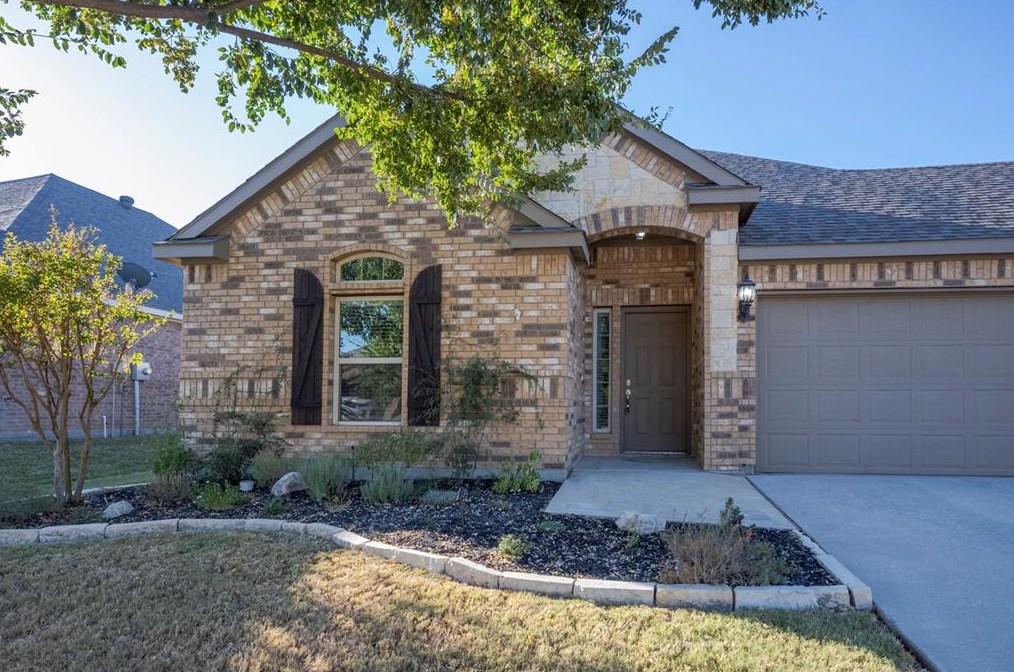 2218 Louis Trl, Weatherford, TX 76087