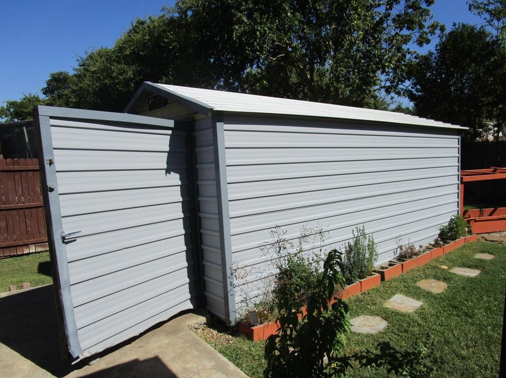 1232 Parkwood Trl, Mesquite TX 75149-8402 exterior