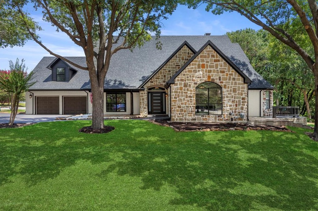 153 Meadowcreek Rd, Coppell, TX 75019-4020