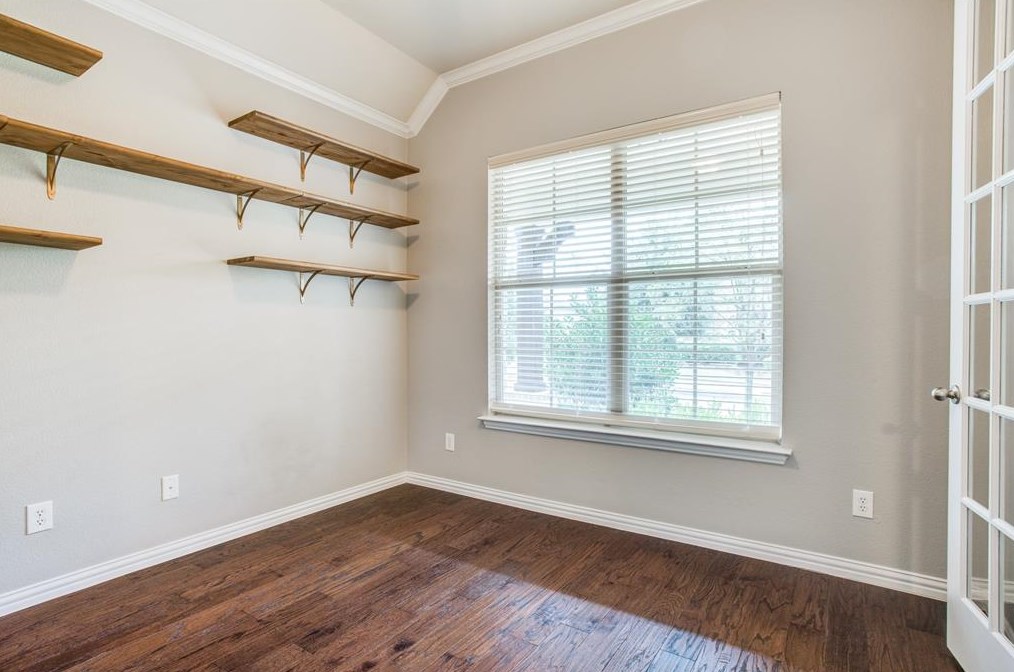 8008 Delaware Dr, McKinney, TX 75070