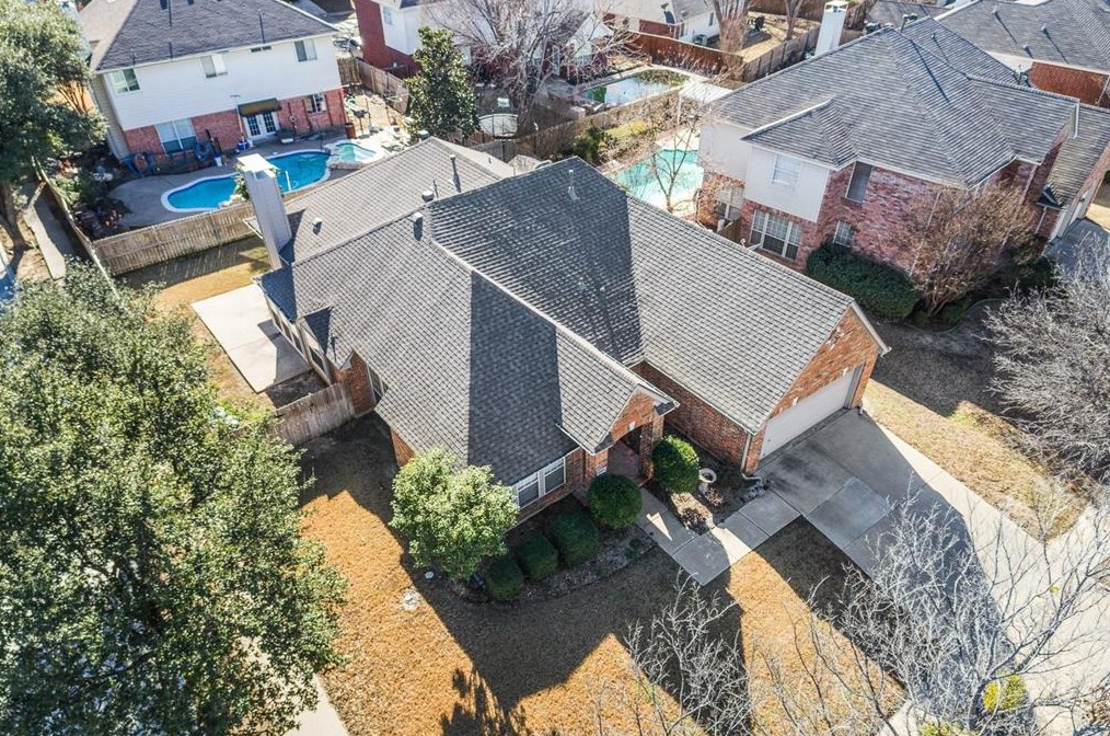 5452 Lake Powell Dr, Fort Worth, TX 76137