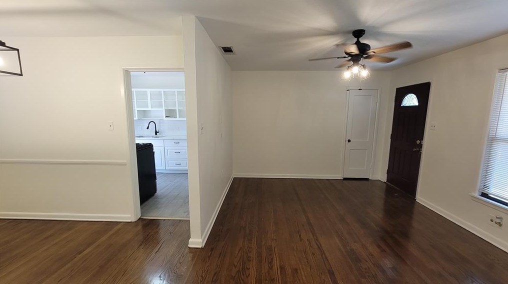 10421 Newcombe Dr, Dallas TX  75228-2939 exterior