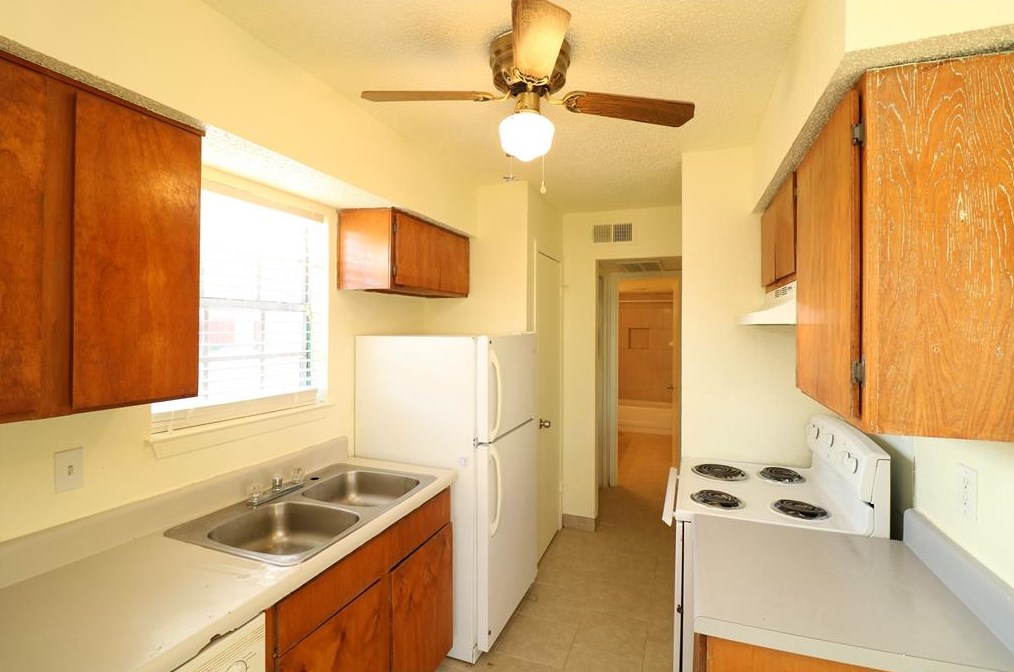 8037 Cambridge Cir #8037, Fort Worth, TX 76108