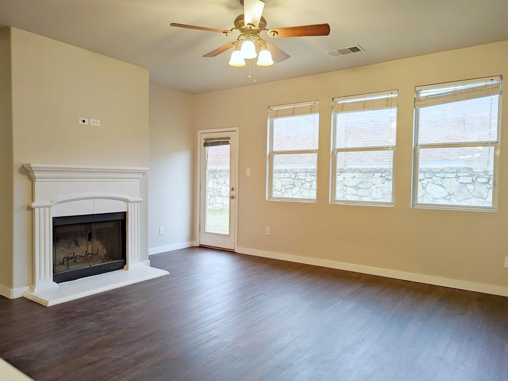 6289 Desert Holly Way, Denton, TX 76208
