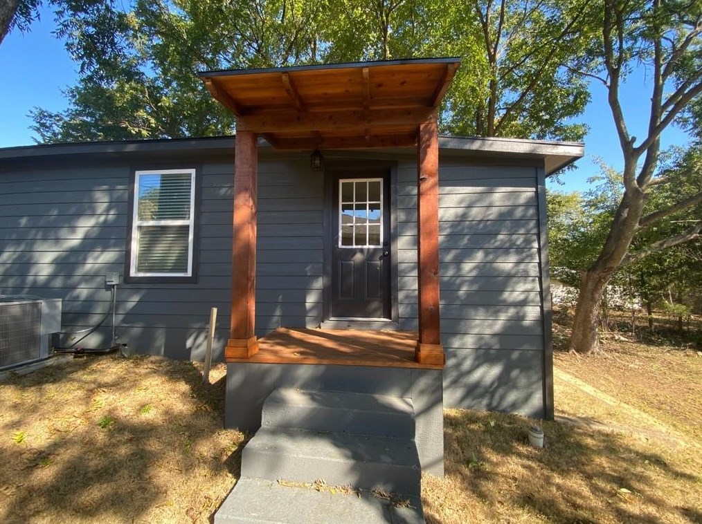 1622 S Fannin Ave, Denison, TX 75020