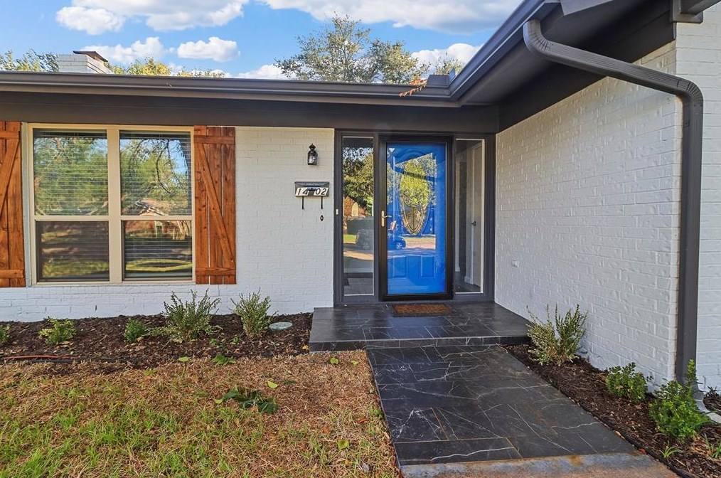 1402 Dogwood Trl, Lewisville, TX 75067