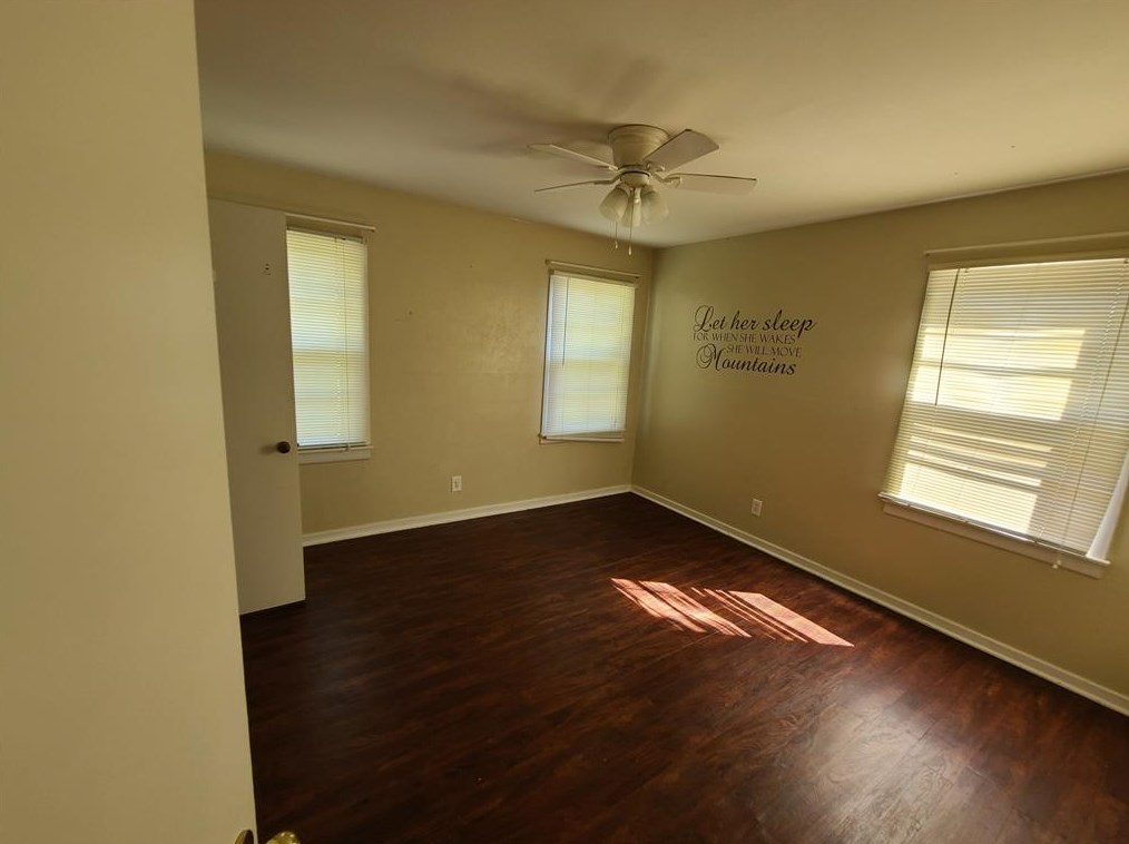 218 Walker St, Mesquite TX 75149-4941 exterior