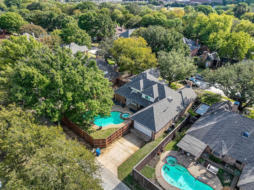 227 Winding Hollow Ln, Coppell TX  75019-2215 exterior