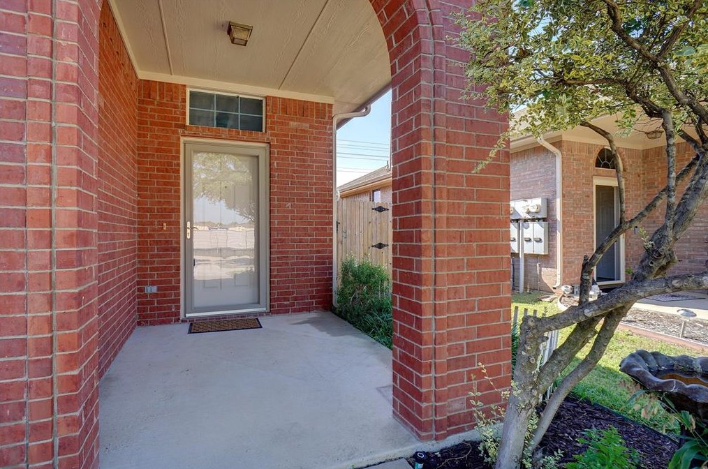 1718 Poinsettia Blvd, Denton, TX 76208