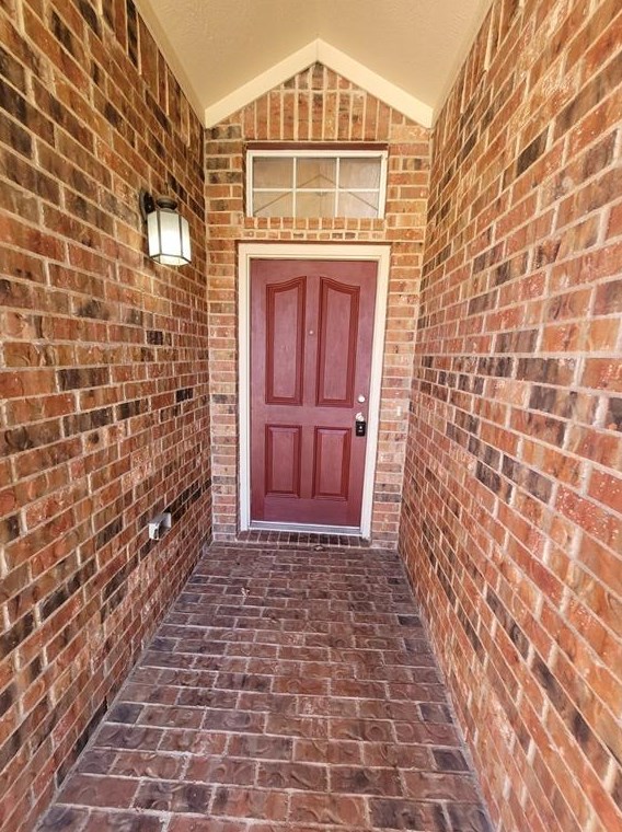 1137 Redcloud Dr, Fort Worth, TX 76120