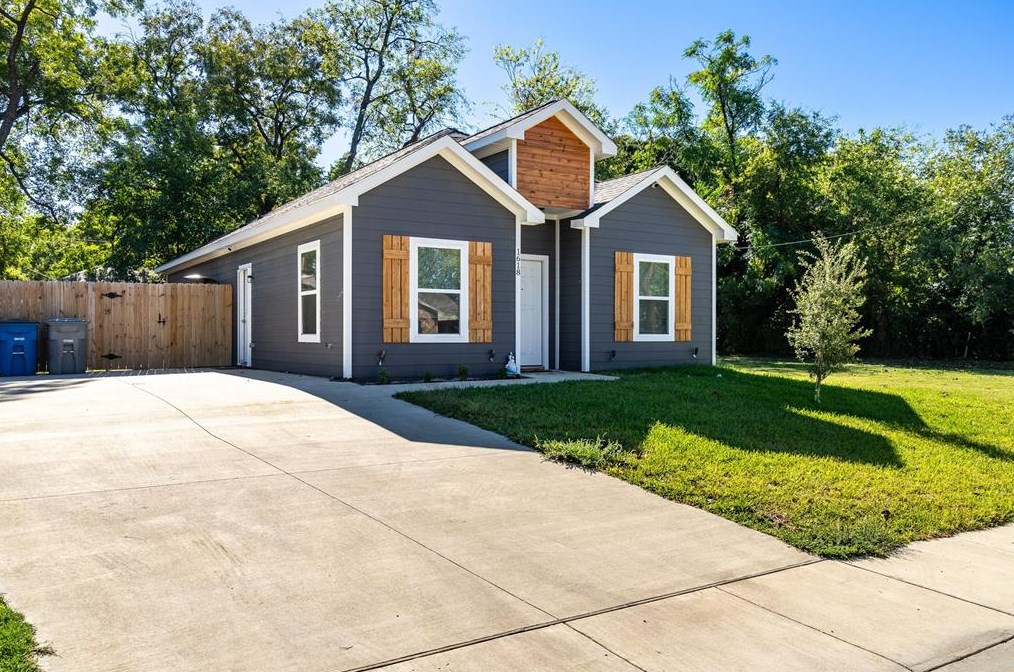 1618 Herald St, Dallas, TX 75215-4527