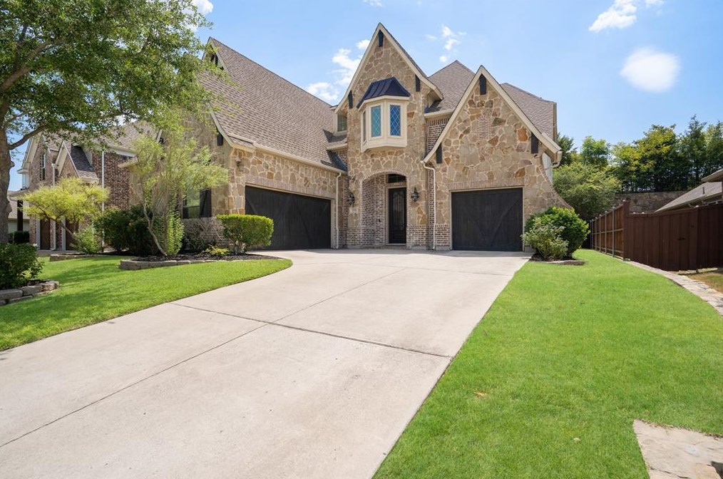 2721 White Rock Creek Dr, McKinney, TX 75070