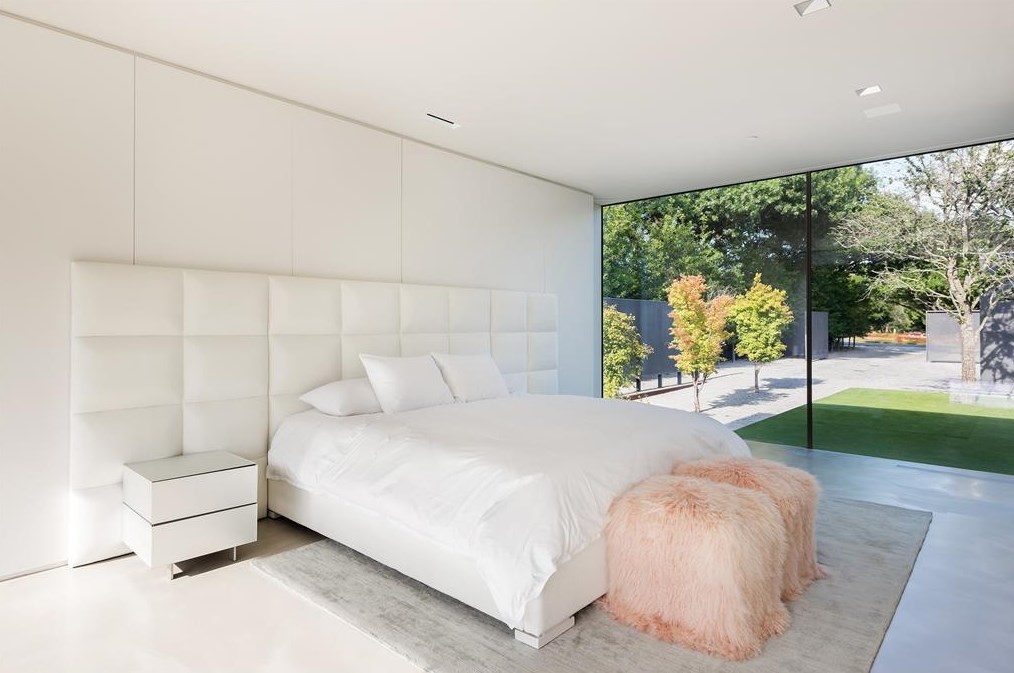 11345 Ricks Cir, Dallas TX  75230-3029 exterior