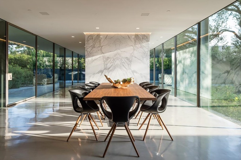 11345 Ricks Cir, Dallas TX  75230-3029 exterior