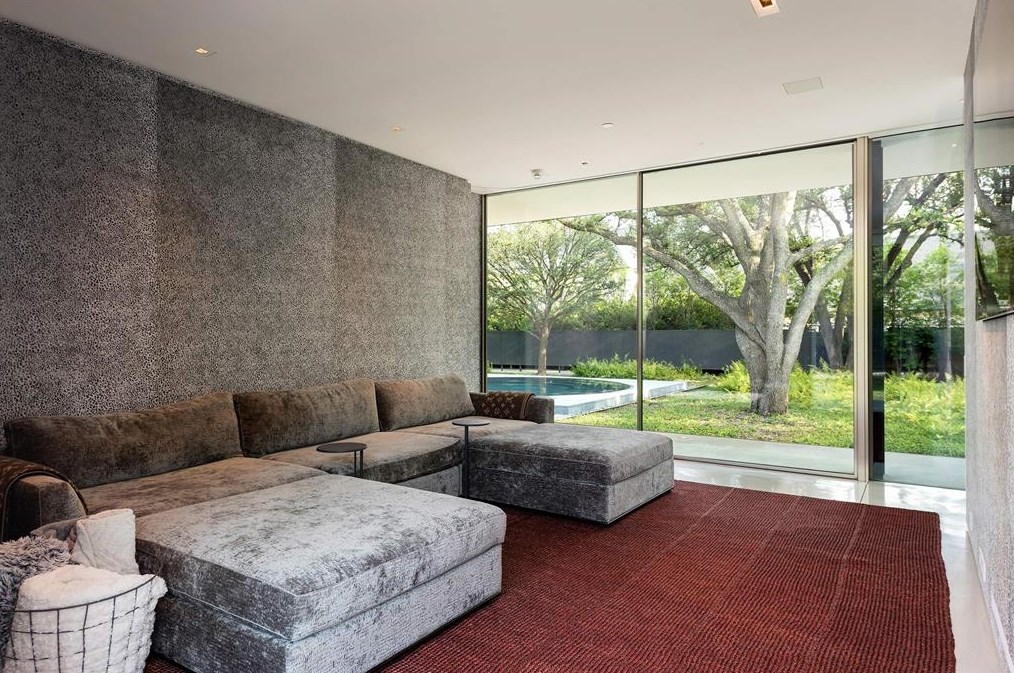 11345 Ricks Cir, Dallas TX  75230-3029 exterior