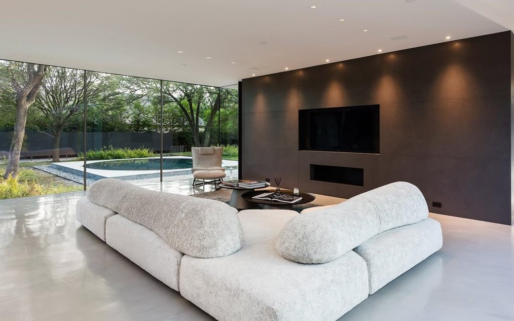 11345 Ricks Cir, Dallas TX  75230-3029 exterior