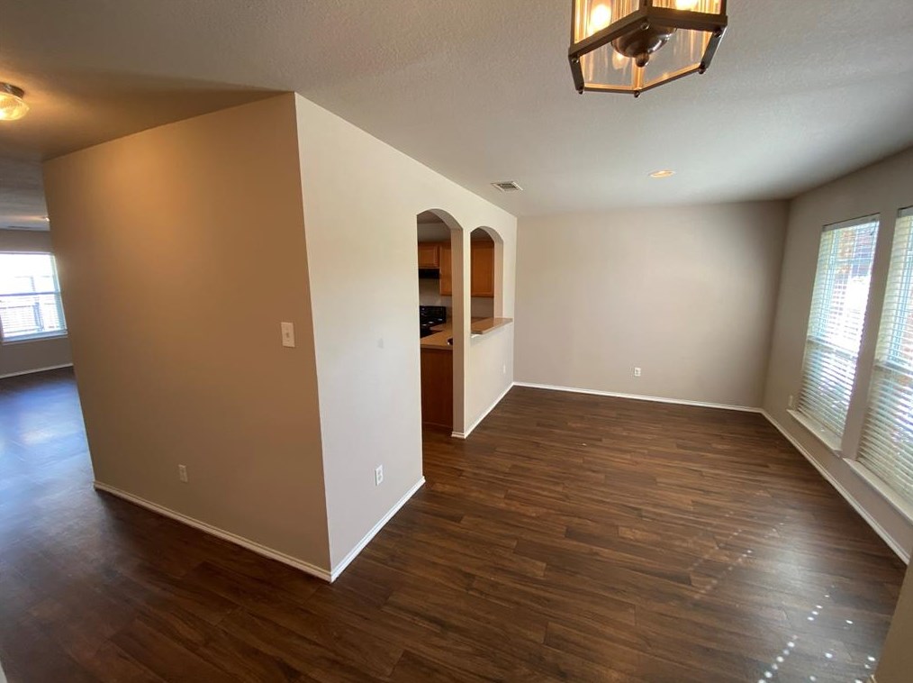 10516 Turning Leaf Trl, Fort Worth, TX 76131