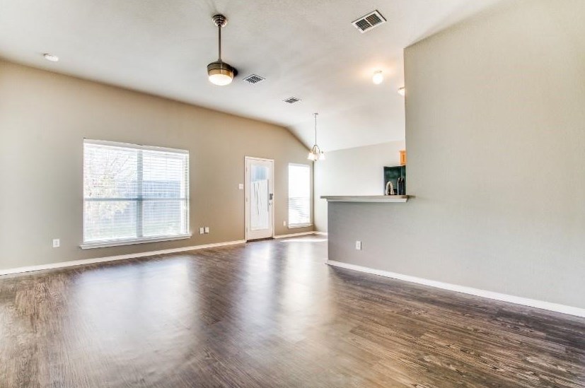 1513 Sams Cir, Royse City, TX 75189-9119