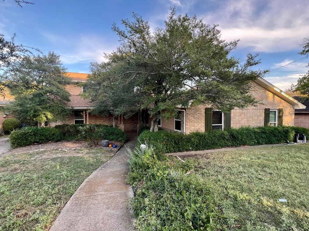 318 Park Ln, Duncanville, TX 75116