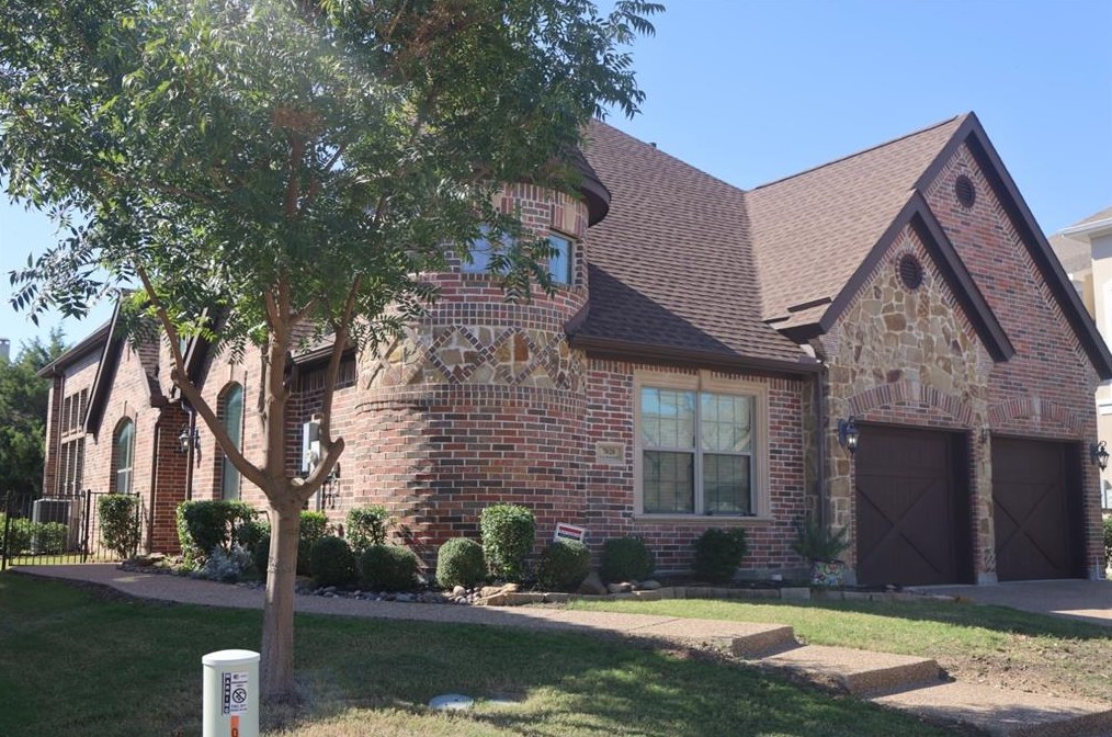 7020 Luxborough Dr, Plano, TX 75024