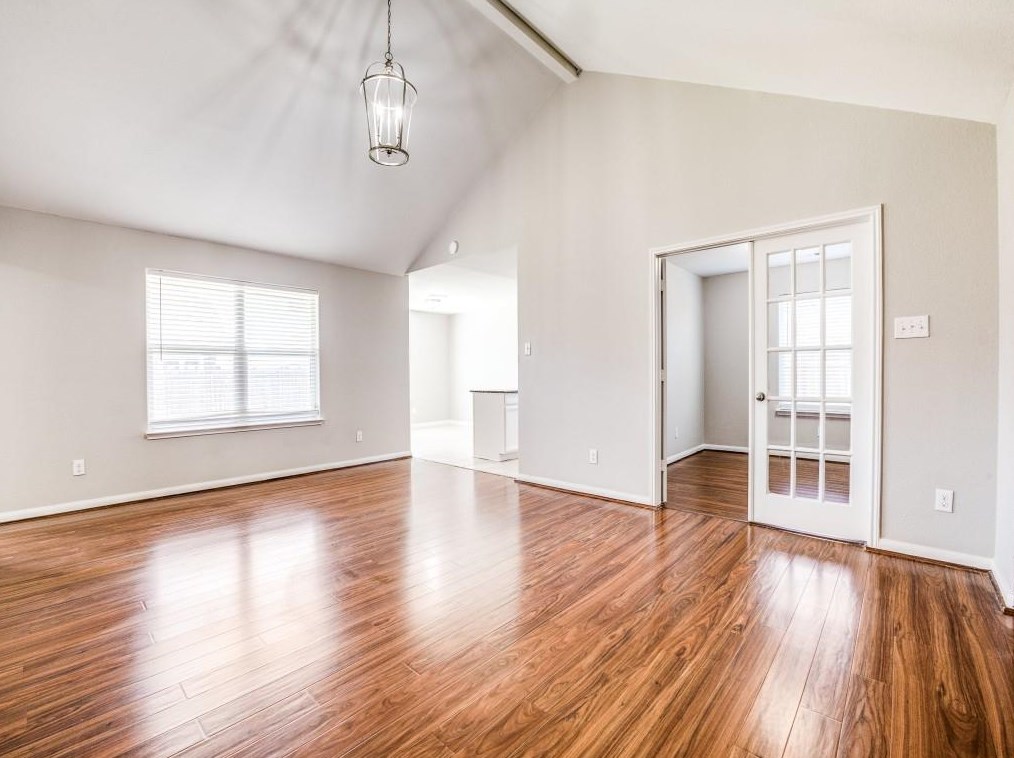 3301 Taylor Dr, Royse City, TX 75189