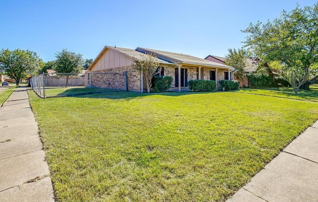 9310 Shearer St, Rowlett, TX 75088