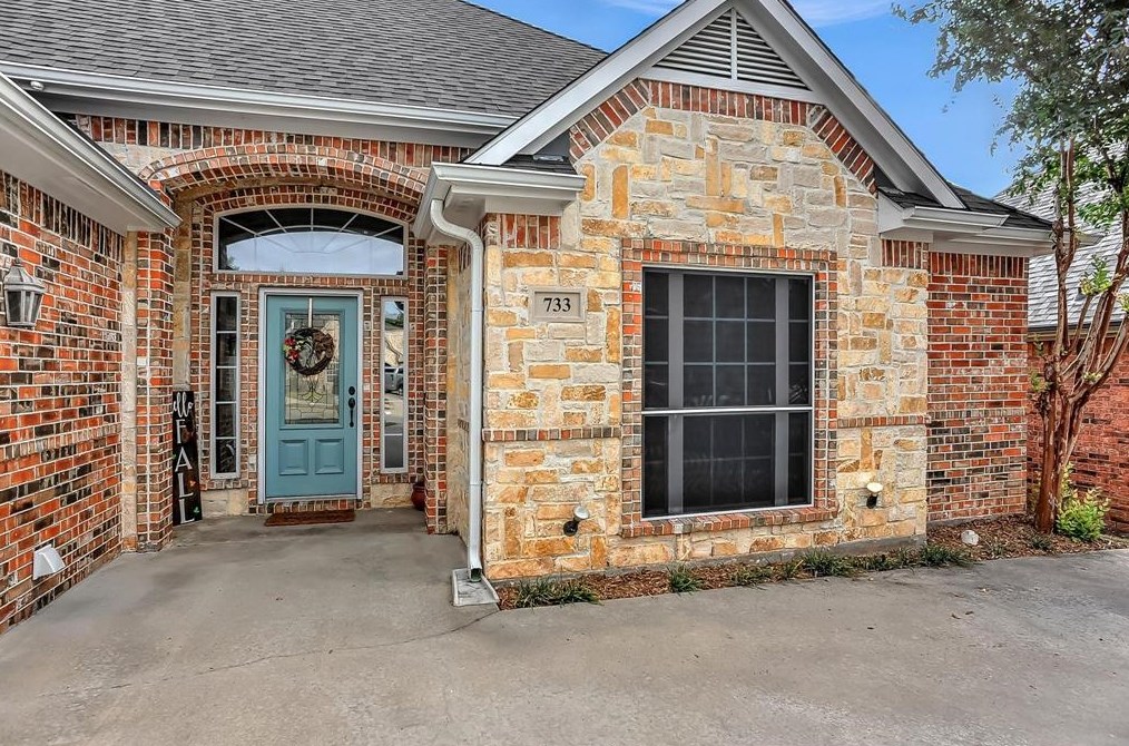 733 Madison Pl, Sherman, TX 75092
