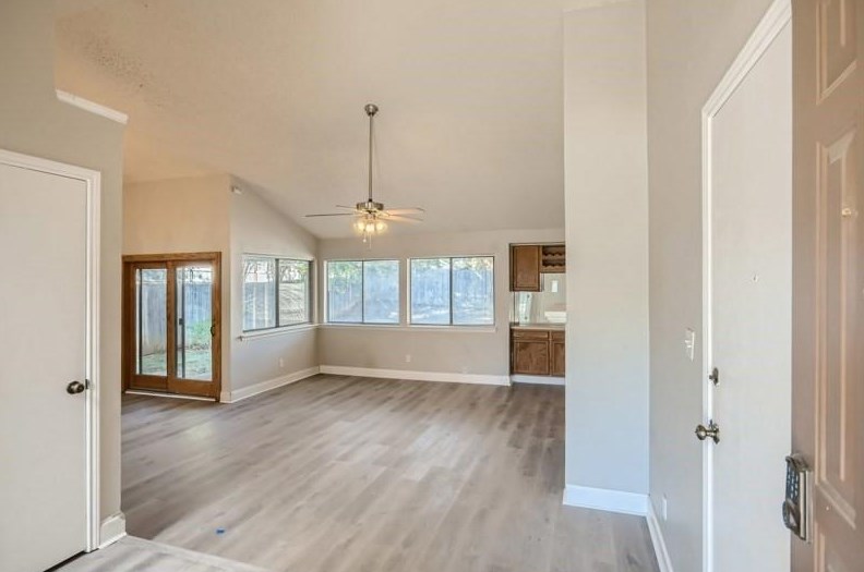 3218 Meadowview Dr, Denton, TX 76210