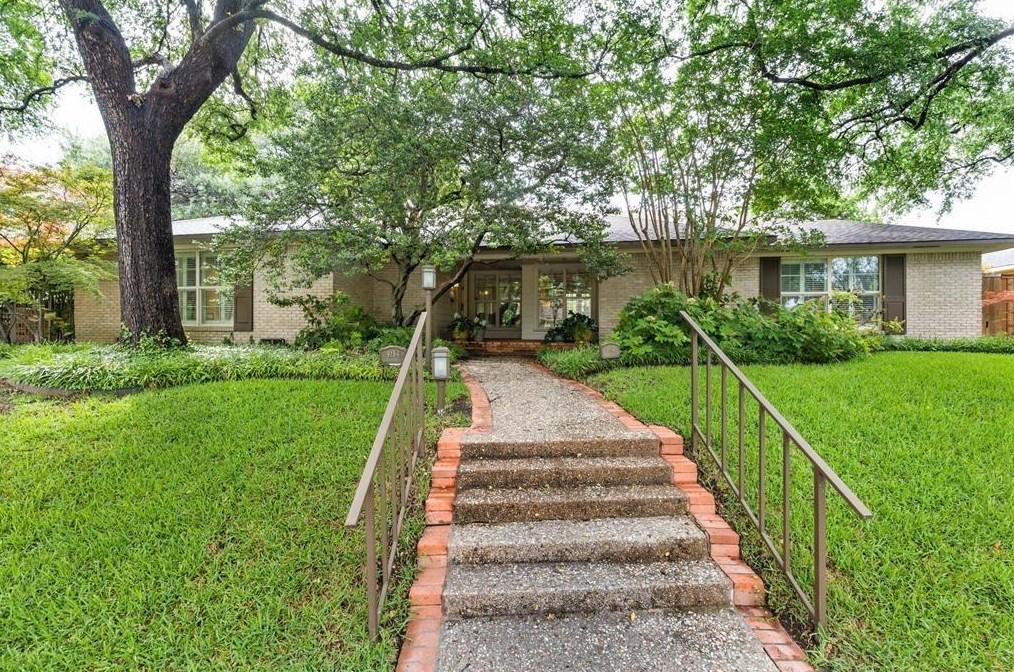 9152 Villa Park Cir, Dallas, TX 75225