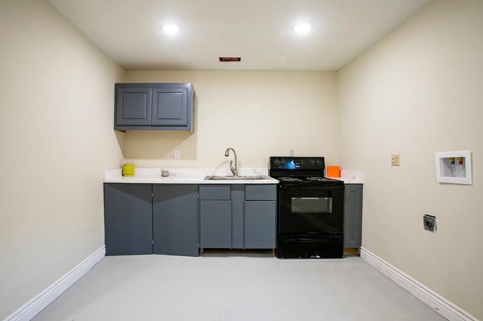7027 Alpha Rd, Dallas, TX 75240