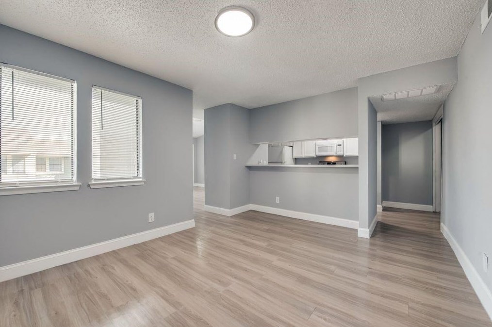 9607 Walnut St #11203, Dallas, TX 75243