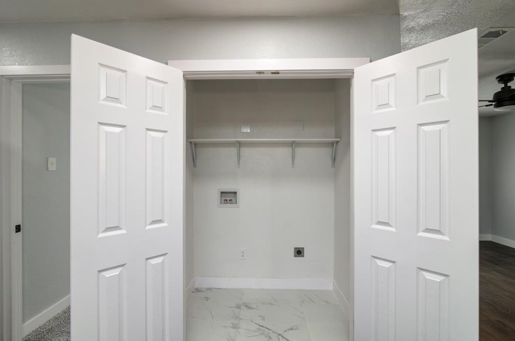 1237 Pentagon Pkwy, Dallas TX  75216-6992 exterior