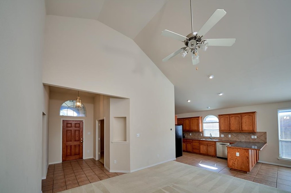 9112 Peaceful Ter, Fort Worth, TX 76123