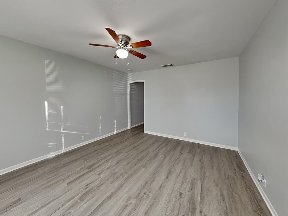 706 Lilly St, Cleburne, TX 76033