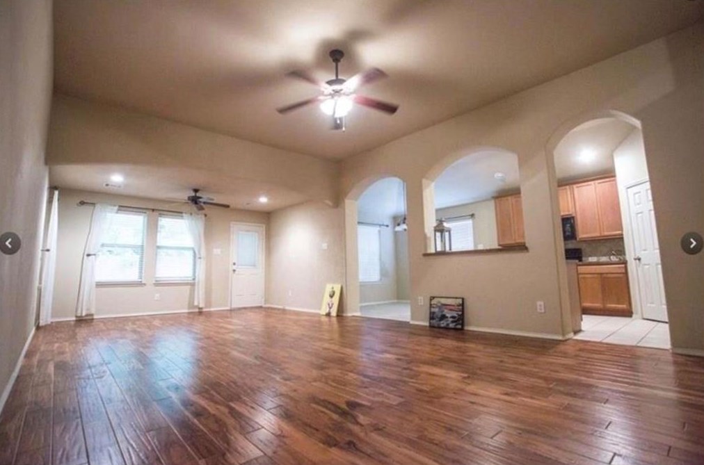 15621 Gatehouse Dr, Roanoke, TX 76262