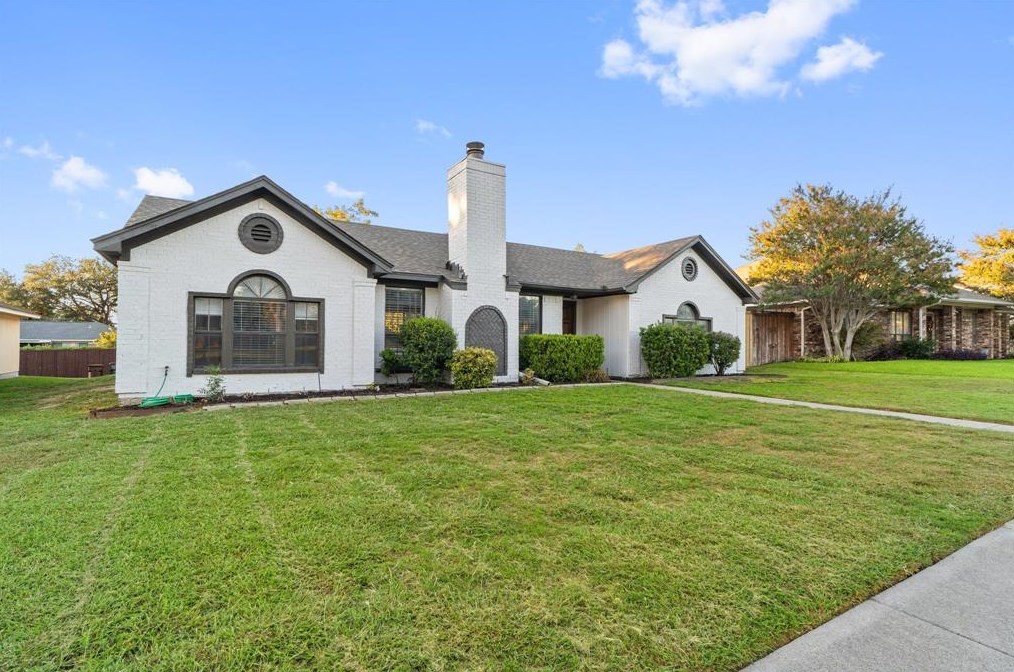 1013 Summertree Cir, Plano, TX 75025
