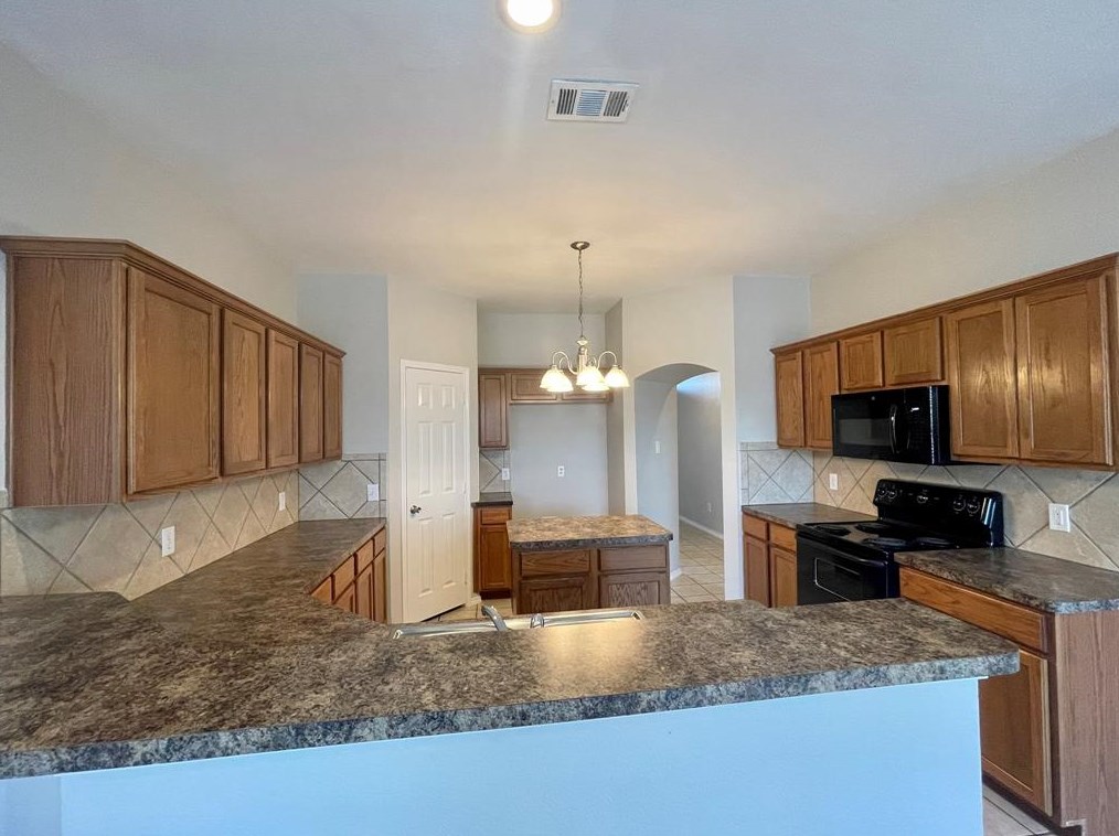 2000 Chisolm Trl, Forney TX  75126-6336 exterior